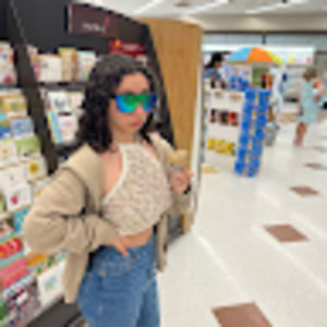 Meet your Posher, Mila